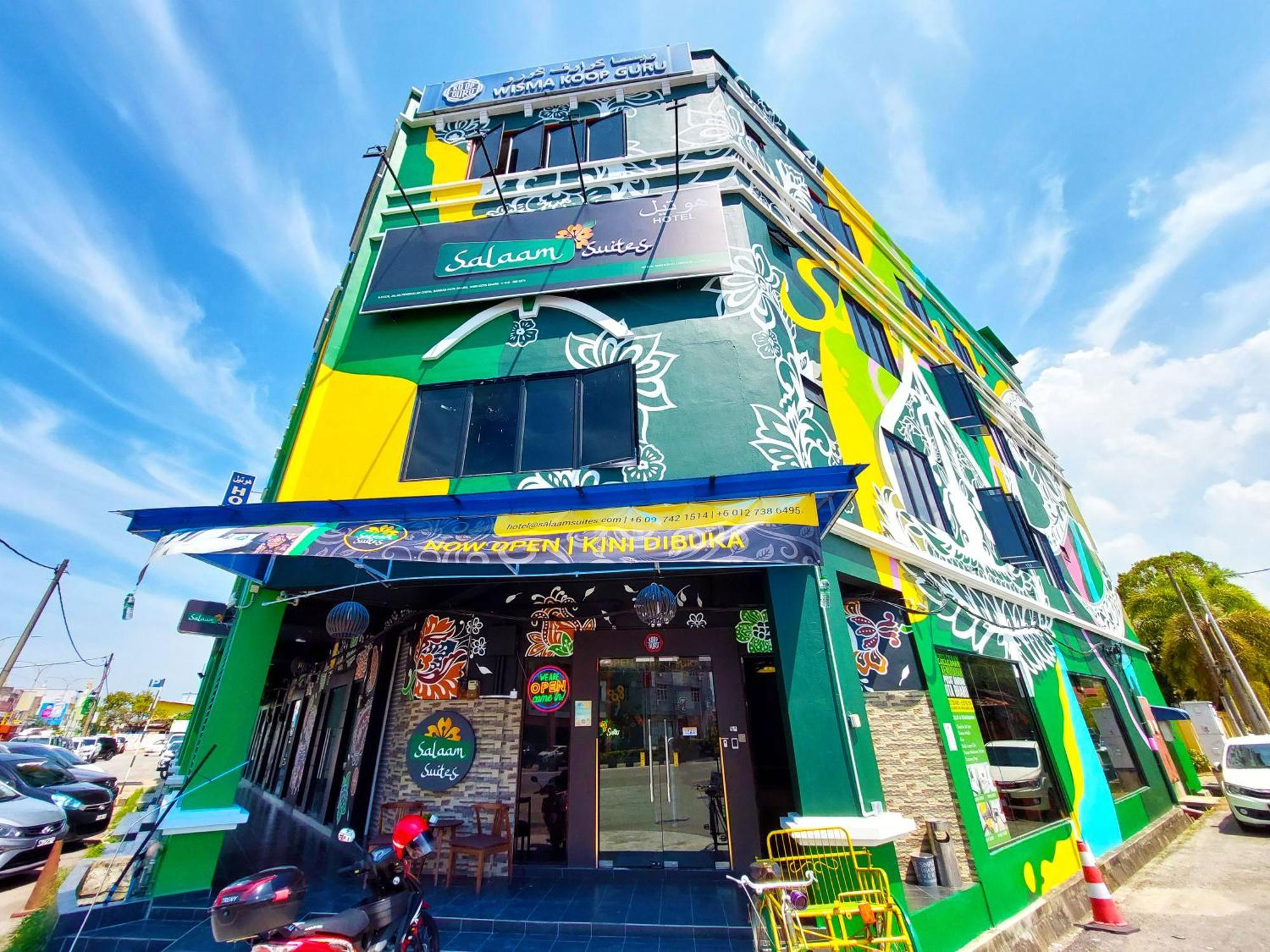 Salaam Suites Hotel Kota Bharu Exteriör bild